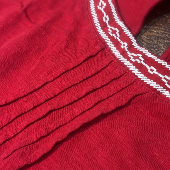 Embroidered Tee - Picture 6 of 9